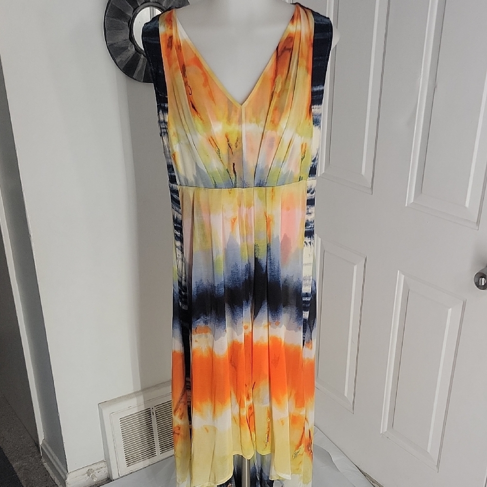 Sleeveless, v-neckline, silhouette, tie-dye Multicolor Sleeveless Maxi Dress PL